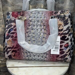 Brahmin Small Finley
Adore Ombre